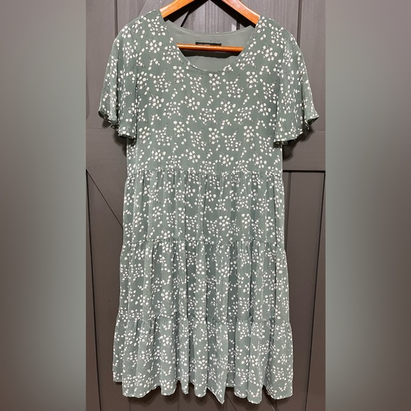 Mikarose Dresses & Skirts - Mikarose Green&White Floral Dress